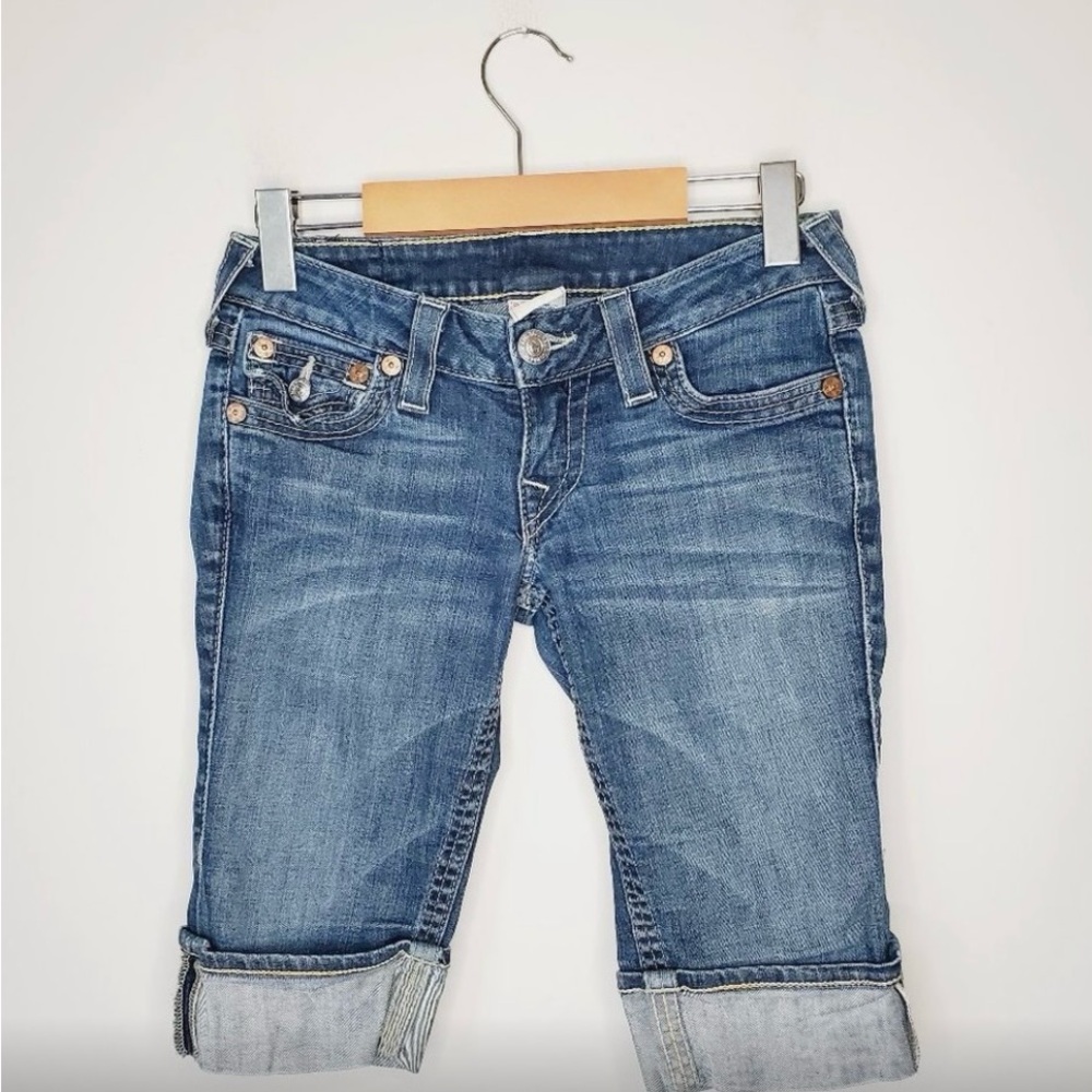 True Religion Bermuda Jean Shorts Size 25 – Light Wash Folded Cuff